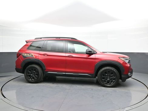 Certified 2023 Honda Passport TrailSport image 5