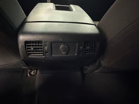 Used 2017 Toyota Tundra SR5 w/ SR5 Upgrade Package AWD/4WD image 14