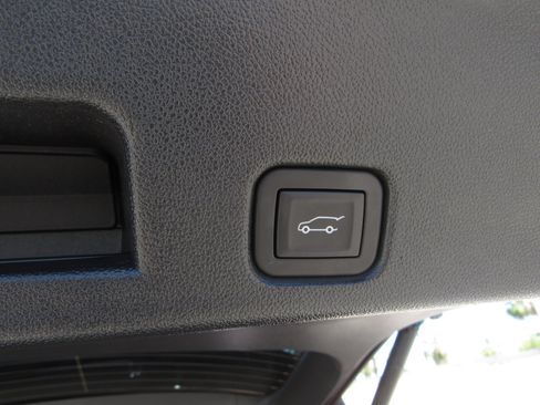 Used 2024 GMC Acadia Elevation w/ Luxury Package FWD image 14