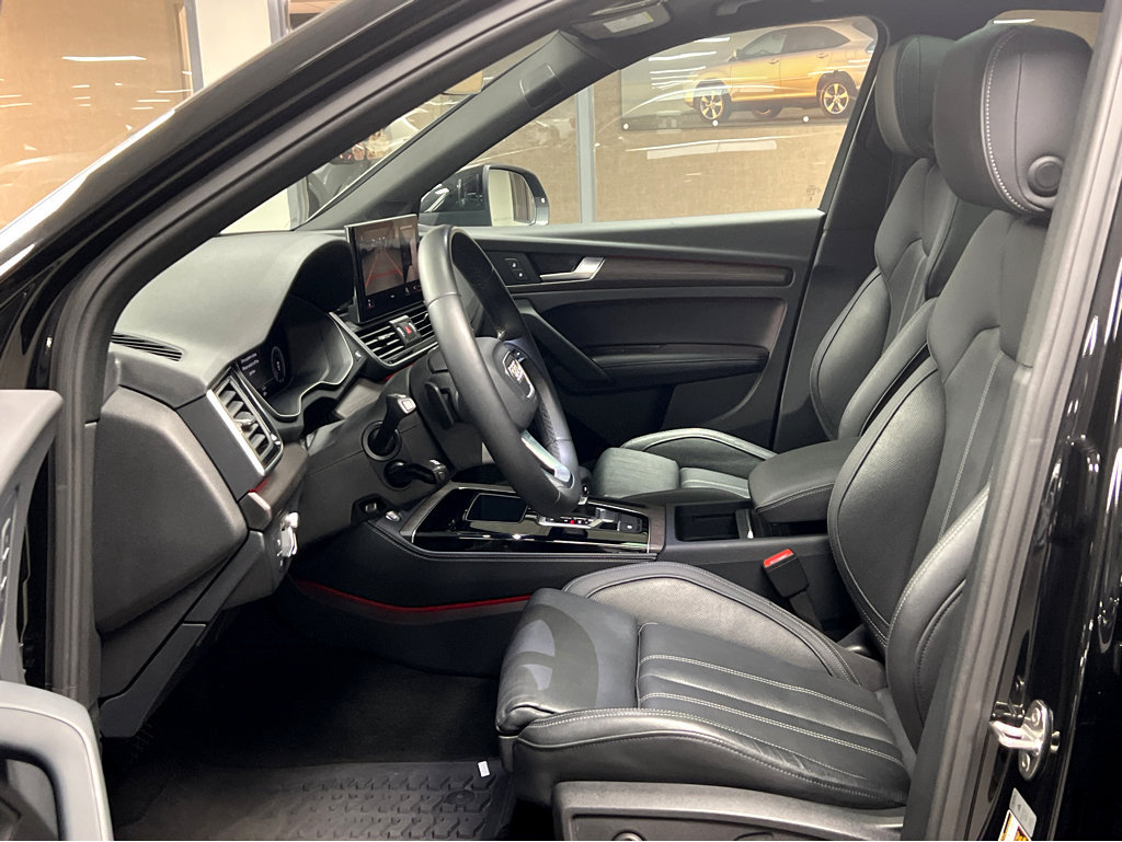 Used 2023 Audi Q5 2.0T Prestige AWD/4WD image 9