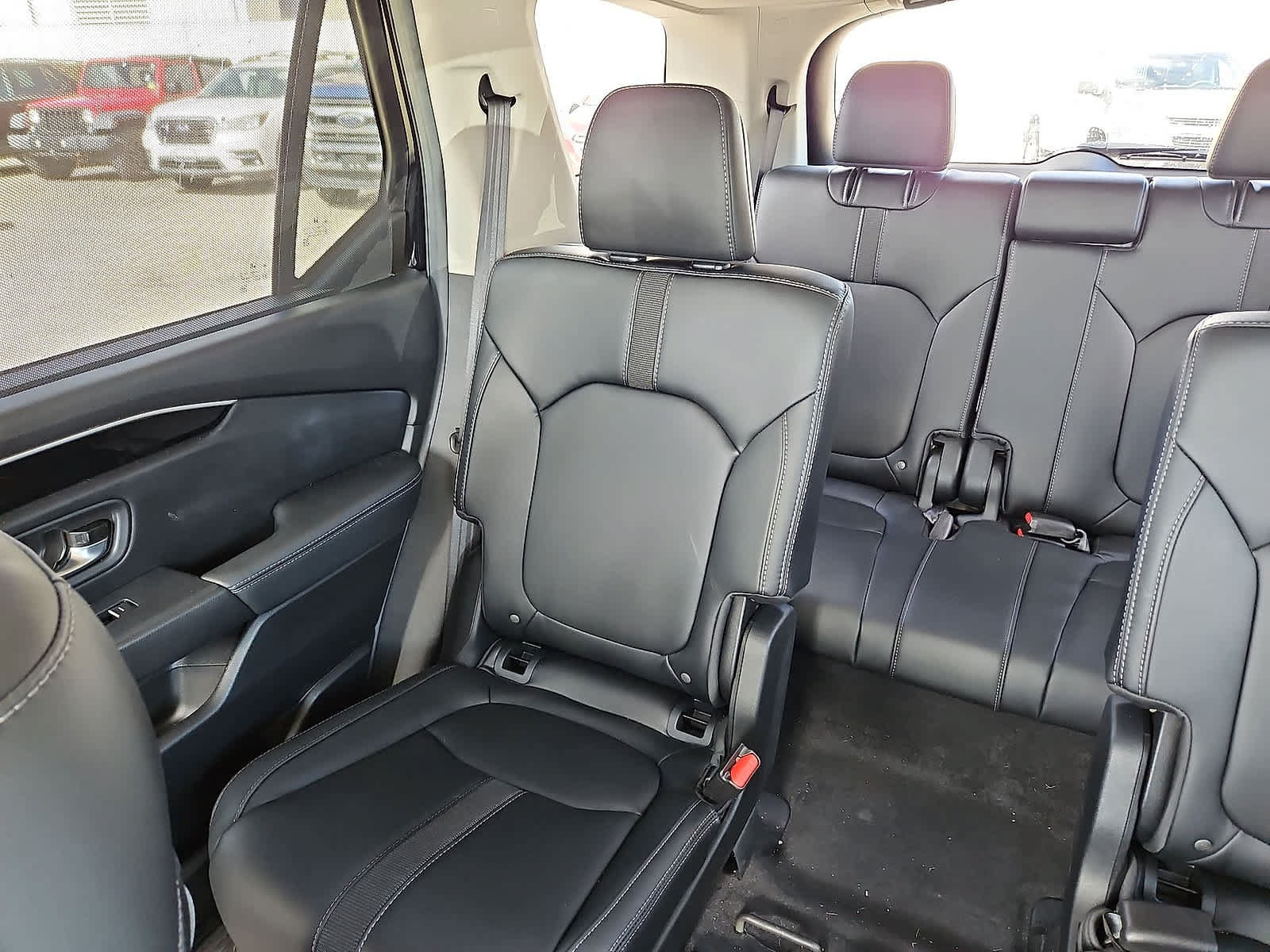 Used 2025 Honda Pilot EX-L image 13