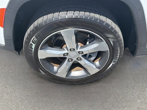 Used 2021 Jeep Grand Cherokee L Limited RWD image 33