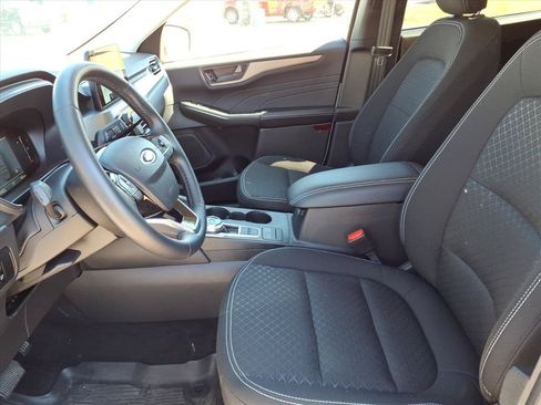 Certified 2025 Ford Escape Active w/ Cold Weather Package FWD image 10
