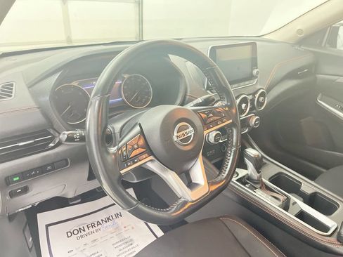 Certified 2022 Nissan Sentra SR w/ Midnight Edition FWD image 18
