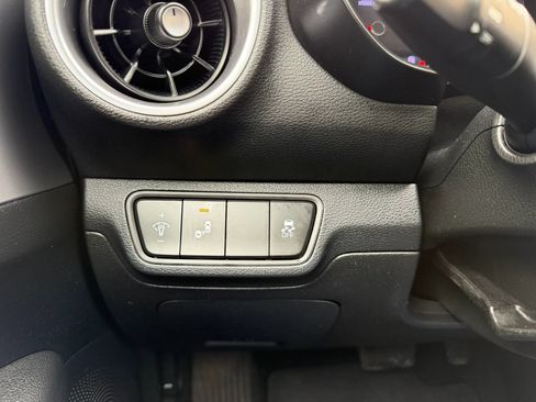 Used 2023 Kia Forte LXS w/ LXS Technology Package FWD image 15