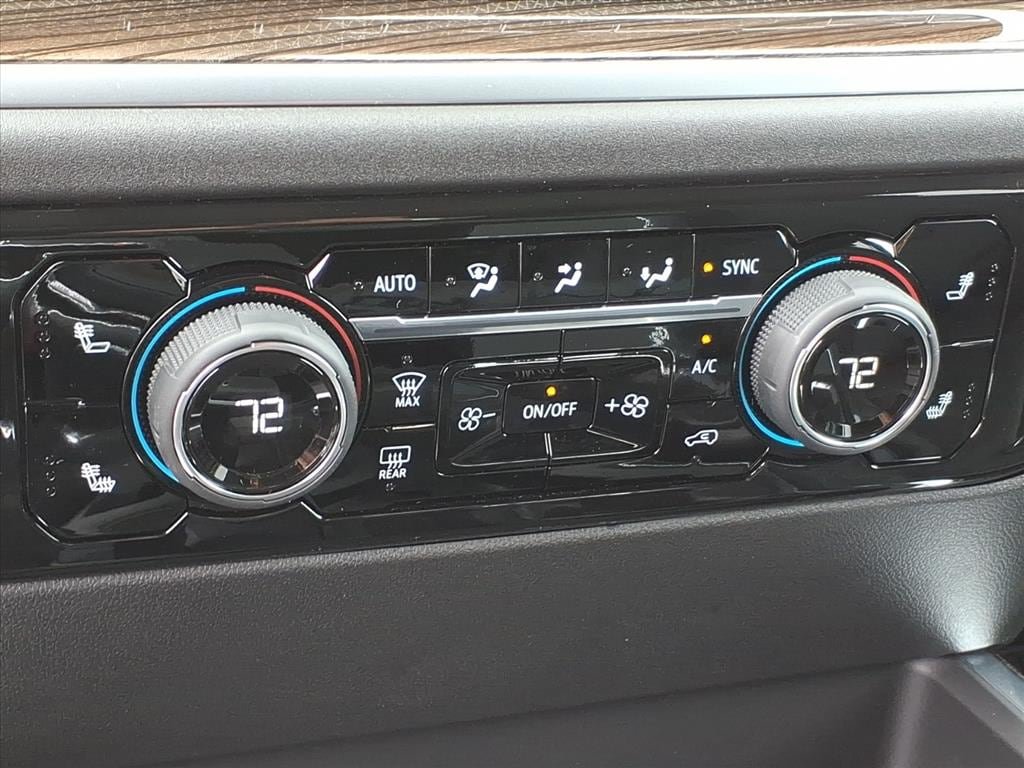 Used 2026 Chevrolet Silverado 1500 RST w/ Convenience Package II AWD/4WD image 33