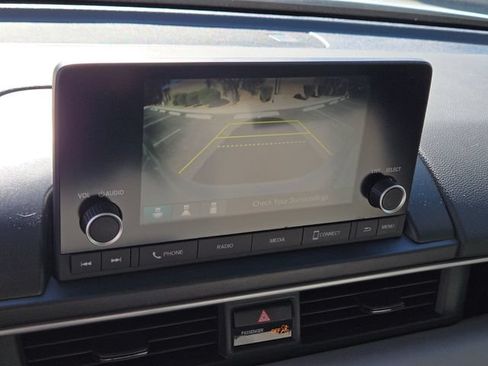 Certified 2023 Honda Pilot LX image 33