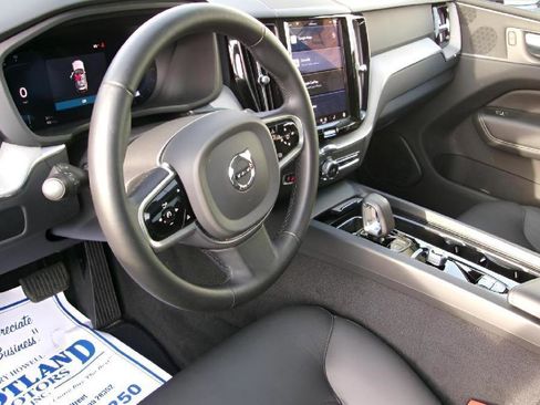 Used 2025 Volvo XC60 B5 Plus AWD/4WD image 12