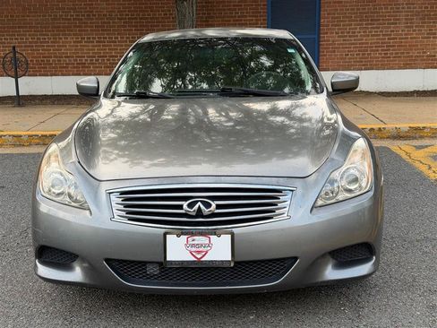 Used 2010 INFINITI G37 Convertible RWD image 5