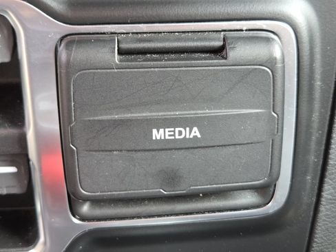 Used 2021 Jeep Wrangler Unlimited Sport AWD/4WD image 5
