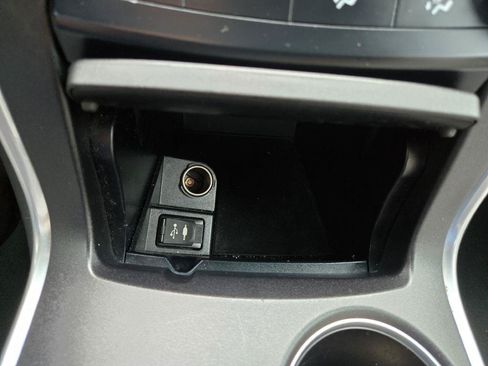 Used 2017 Toyota Camry SE FWD image 20