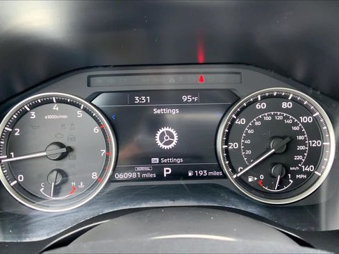 Used 2024 Mitsubishi Outlander SE AWD/4WD image 25