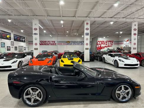 Used 2007 Chevrolet Corvette Convertible w/ Preferred Equipment Group RWD image 4