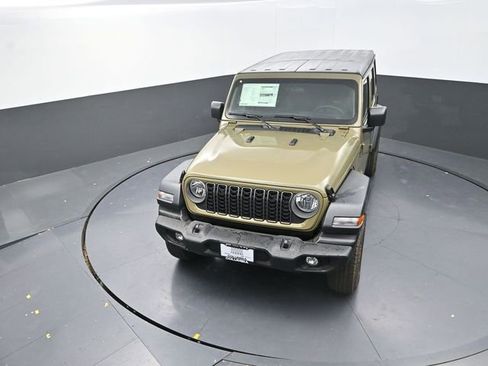 New 2026 Jeep Wrangler Unlimited Sport AWD/4WD image 13