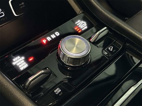 Used 2023 Jeep Grand Cherokee Overland image 40