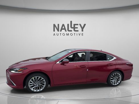 New 2025 Lexus ES 350 Ultra Luxury image 2