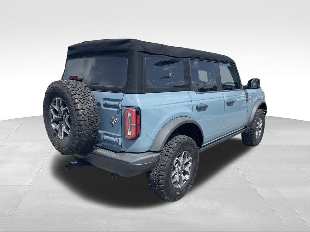 Certified 2023 Ford Bronco Badlands AWD/4WD image 3