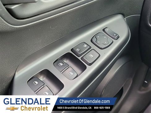 Used 2018 Hyundai Kona SEL w/ SEL Tech Package 02 image 32