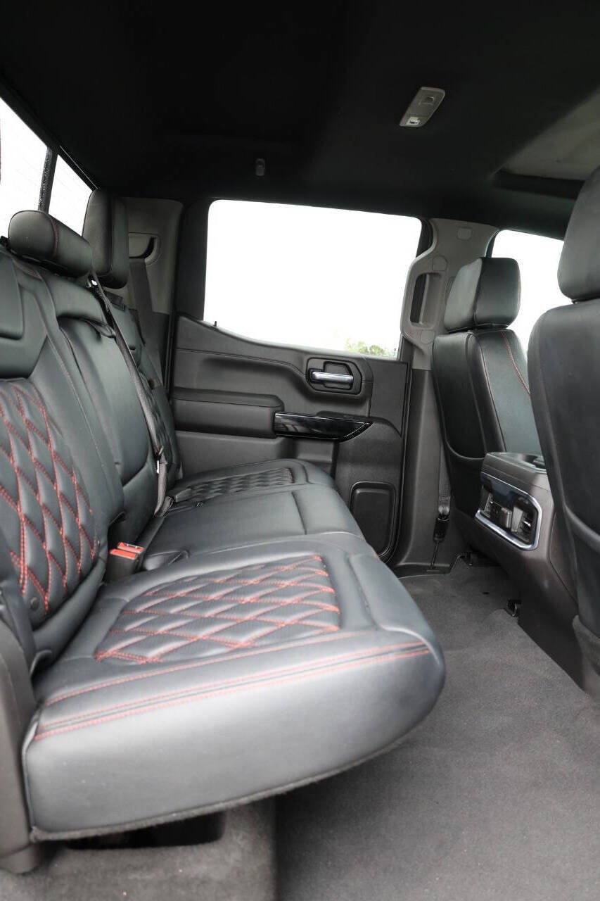 Used 2022 GMC Sierra 1500 SLT w/ SLT Premium Plus Package AWD/4WD image 16