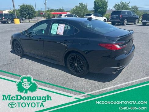 Used 2025 Toyota Camry SE FWD image 6