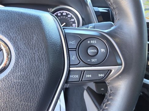 Certified 2021 Toyota Camry XLE w/ Navigation Package image 30