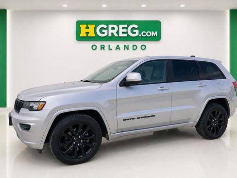 Used 2021 Jeep Grand Cherokee Laredo X AWD/4WD image 11