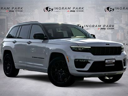 Used 2025 Jeep Grand Cherokee Summit w/ Obsidian Package