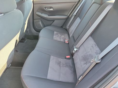 Used 2024 Nissan Sentra SR FWD image 12