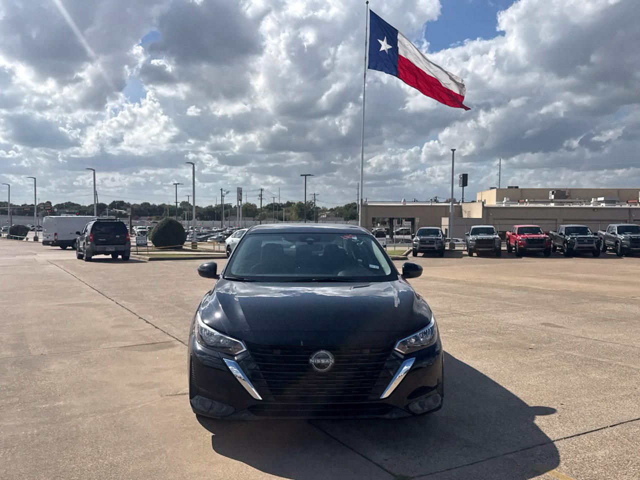 Used 2025 Nissan Sentra SV w/ Trunk Package FWD image 6