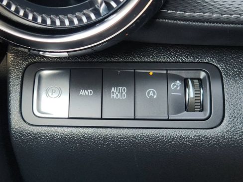 Used 2025 Chevrolet Equinox LT AWD/4WD image 23