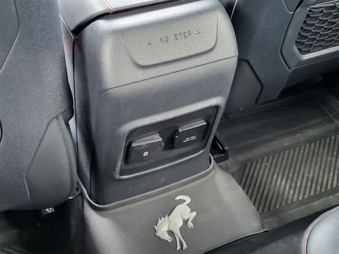 Used 2025 Ford Bronco Stroppe Edition image 27