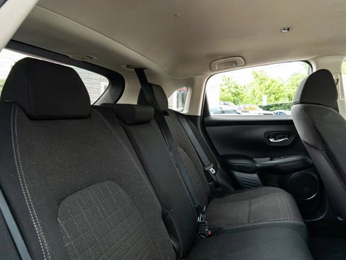 Used 2025 Honda HR-V LX image 14