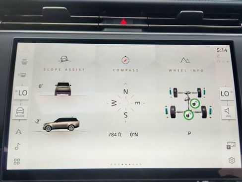 Used 2025 Land Rover Range Rover SE image 46