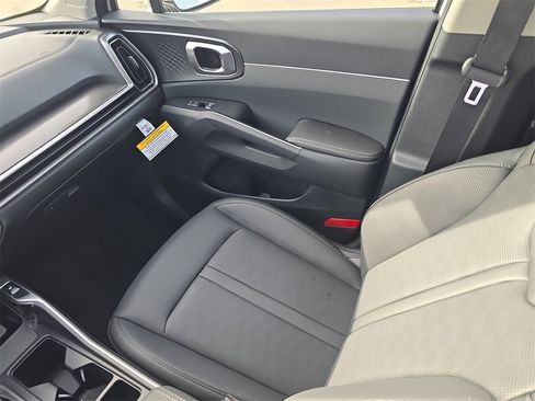 New 2026 Kia Sorento S image 17