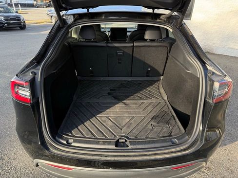 Used 2023 Tesla Model Y Long Range image 6