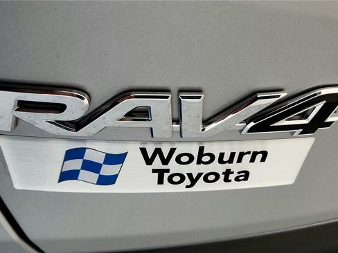 Certified 2022 Toyota RAV4 LE image 35