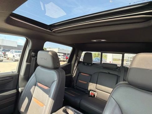 Certified 2024 GMC Sierra 1500 AT4 w/ Technology Package AWD/4WD image 22