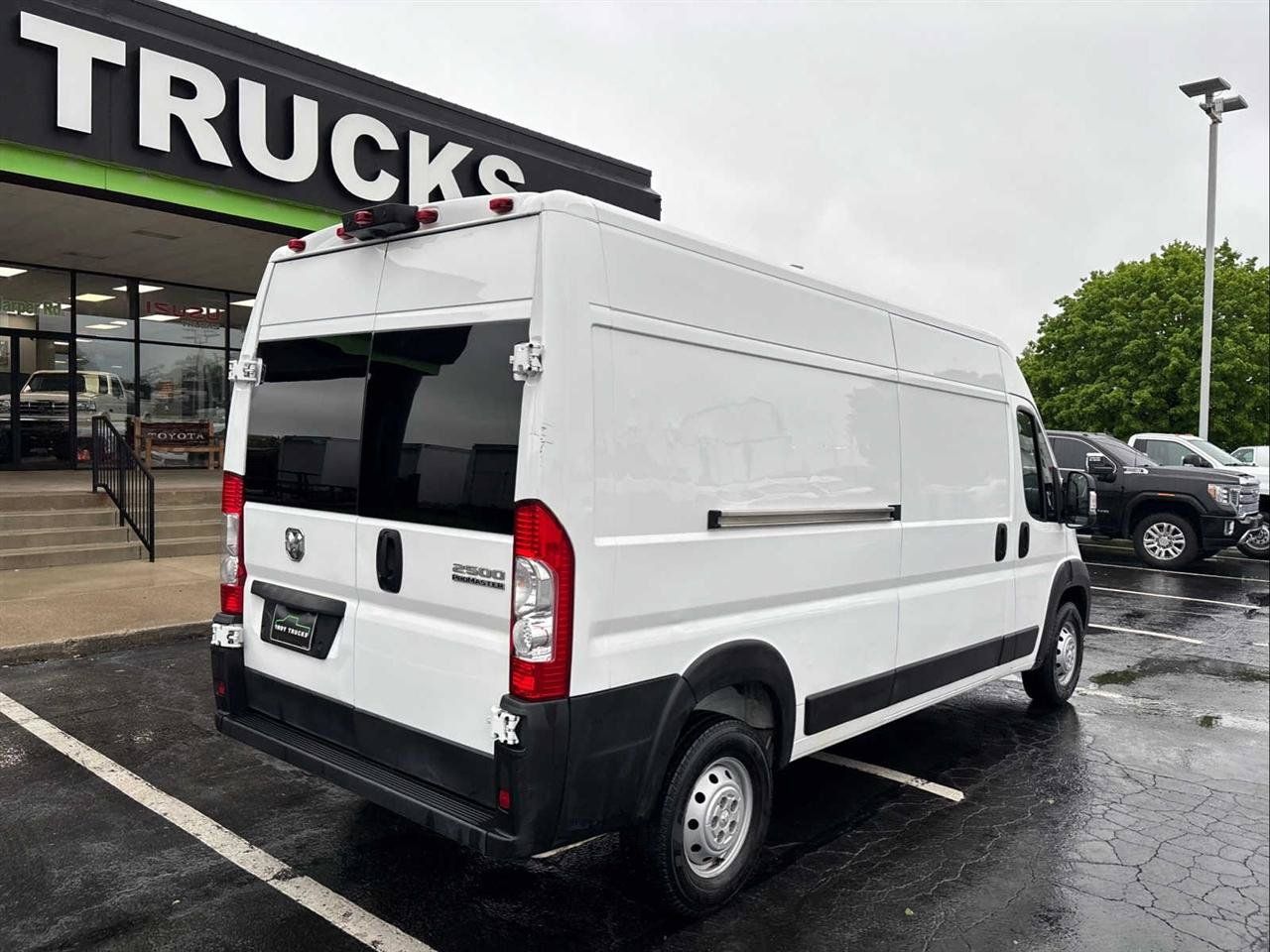 Used 2023 RAM ProMaster 2500 FWD image 8