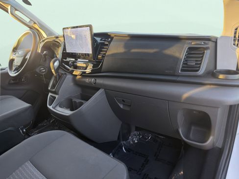 Used 2023 Ford Transit 350 XLT image 38