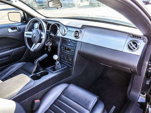 Used 2007 Ford Mustang GT Premium image 20
