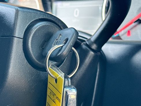 Used 2018 Chevrolet Silverado 1500 LTZ Z71 w/ Redline Edition image 9