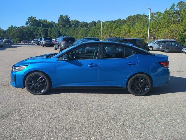Used 2025 Nissan Sentra SR w/ Midnight Edition FWD image 6