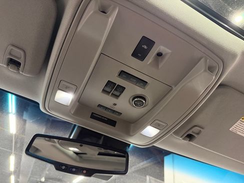 Used 2016 Cadillac Escalade Premium AWD/4WD image 48