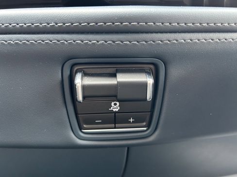 Used 2025 Cadillac Escalade IQ Luxury 2 w/ LPO, Premium Carpet Package image 28