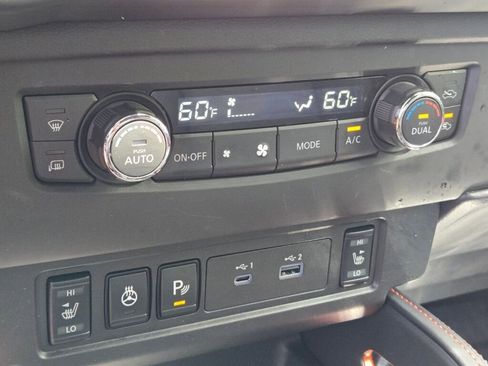 Used 2025 Nissan Frontier PRO-4X w/ Pro Premium Package AWD/4WD image 31