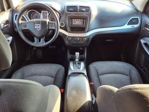 Used 2015 Dodge Journey SXT w/ Flexible Seating Group image 10