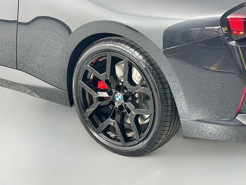 Used 2025 BMW 230i Coupe w/ M Sport Package image 9