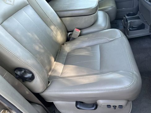 Used 2006 Dodge Ram 2500 Truck Laramie image 38