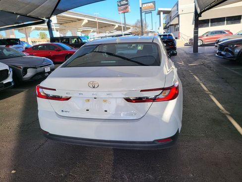 Used 2025 Toyota Camry LE image 13