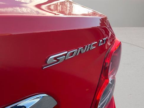 Used 2015 Chevrolet Sonic LT image 33